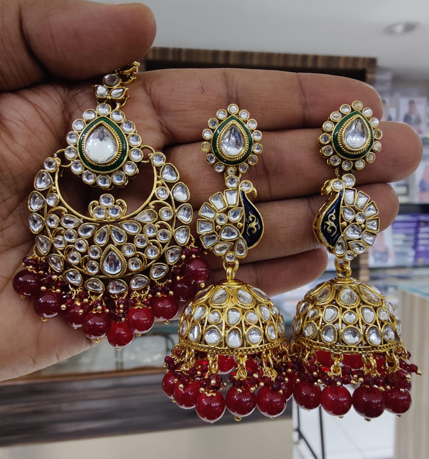 Maang tikka set, Punjabi jewellery,  kundan maang tikka set, Partywear bollywood style Maroon kundan and pearl matha tikka set , Gift for her
